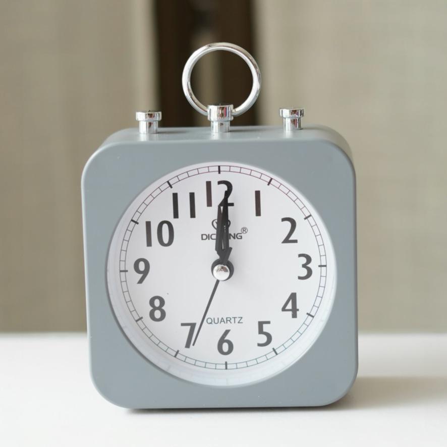 Creative Mute Cute Alarm Clock Student Simple Dormitory Desktop Bedside Bedroom Clock Children Alarm Clock