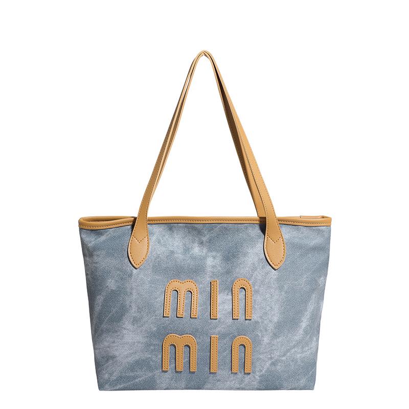 

Large Capacity Women s Tote Bag - 2025 New Autumn/Winter Collection: Versatile & Stylish Shoulder Bag