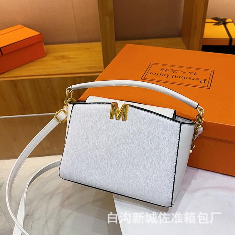 

Handbag bag women s new versatile solid color large capacity shoulder messenger women s bag білий