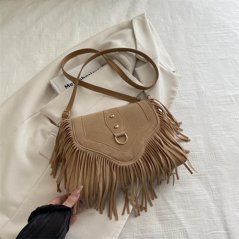 Retro Matte Suede Fringed Saddle Bag For Casual Daily Wear