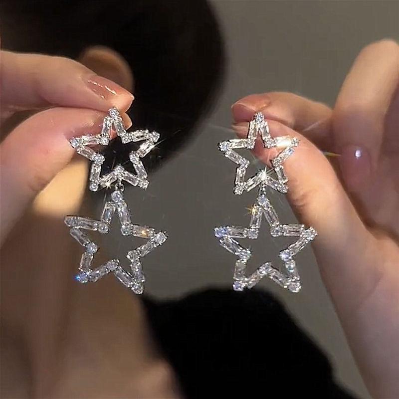 Ultra-gleaming Full-diamond Five-pointed Star Earrings - Luxurious Style Stud Earrings with Exquisite Design, Unique Ear Jewelry for Women.