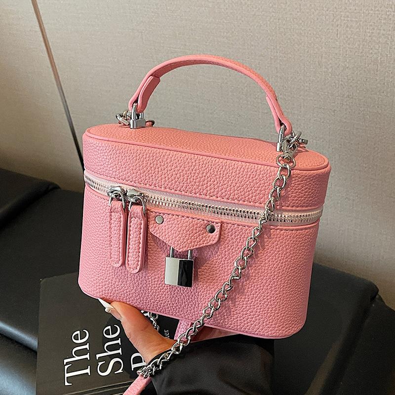 Fashion niche bag women's 2025 new trendy Korean version exquisite simple messenger bag women's portable versatile box bag