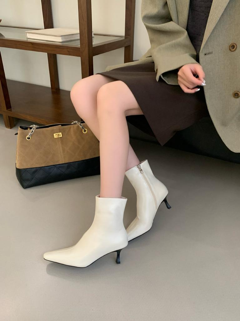 2025 autumn and winter new Korean version leather square head short boots women's stiletto fashion boots Chelsea boots