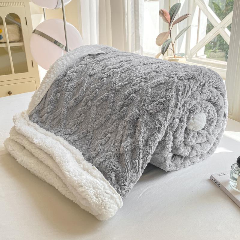 

Minimalist Coral Fleece Sofa Throw: Small, Thickened Winter Blanket for Office or Nap, Air Conditioning Cover.