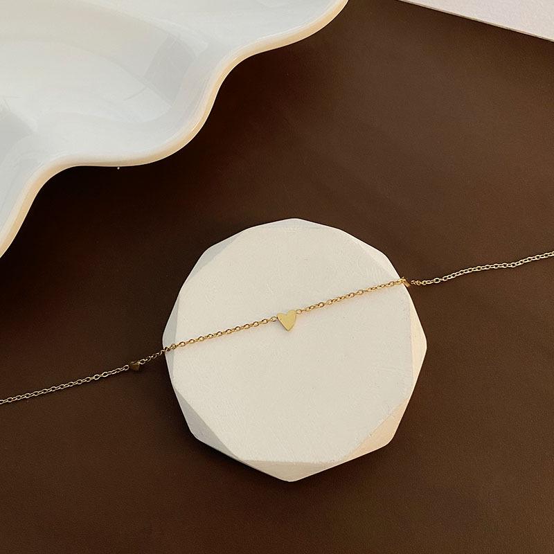 Yuxi Women's Titanium Steel Non-Fading Exquisite Clavicle Necklace  