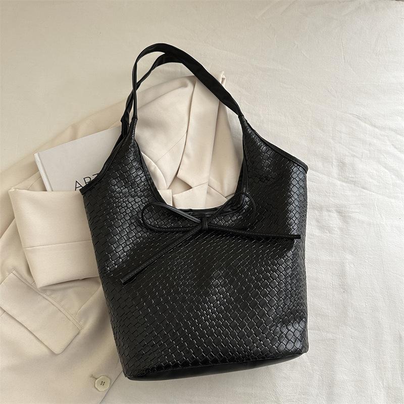 Casual Retro Large-capacity Bag Women's 2025 Spring New Simple and Popular Foreign-style Shoulder Bag Woven Tote Bag