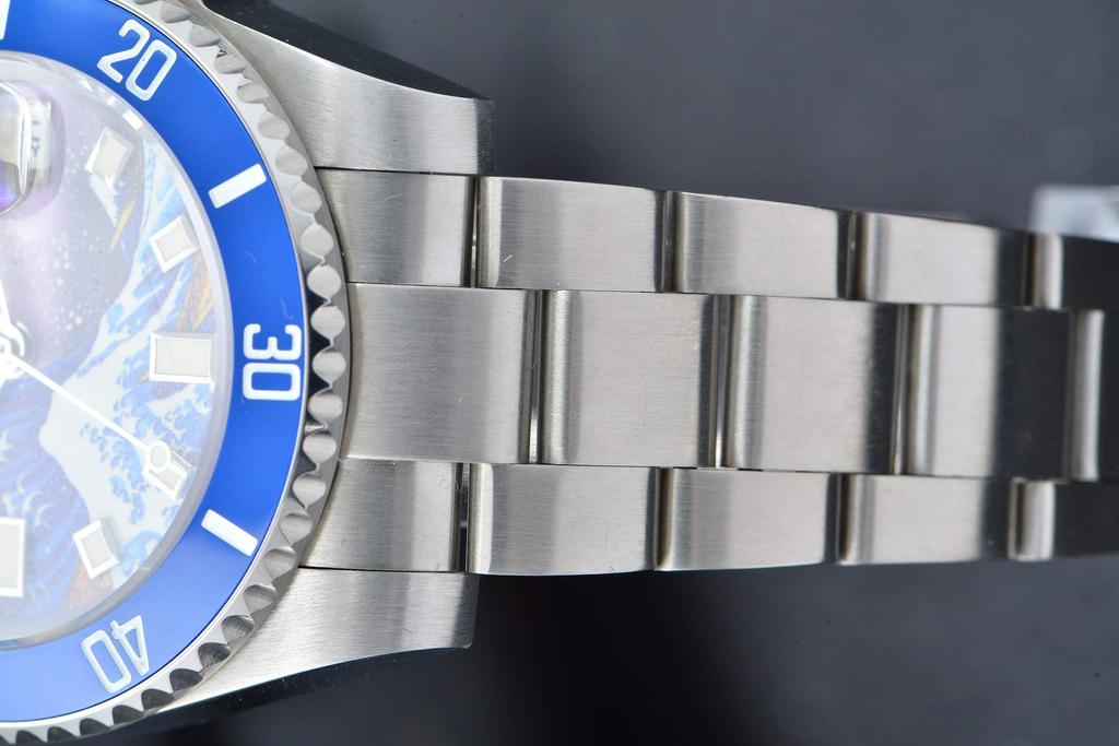 HAMAYOTA Automatic Made In Great Wave Off Watch Men's Watch, Japan, "The Kanagawa" Diver's