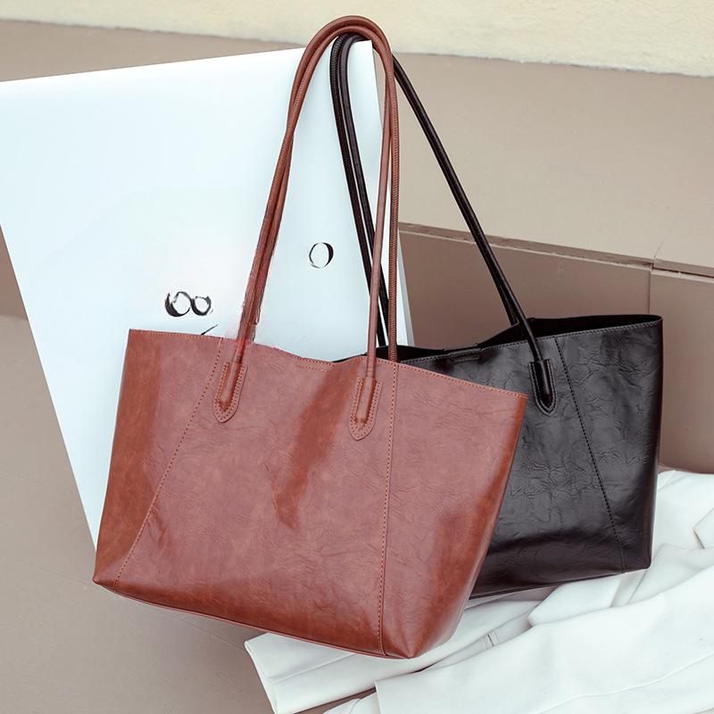 Fashionable Shoulder Bag for Women  Spring and Summer Versatile New Simple Tote Bag  Large Capacity Commuting Women's Bag Handbag