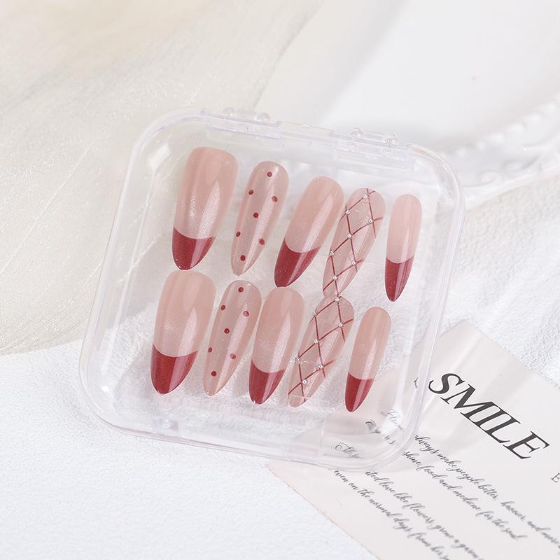 2026 Stylish Medium-Length Wearable Flower Nail Tips - High Quality, Handmade Detachable Nail Art for Students