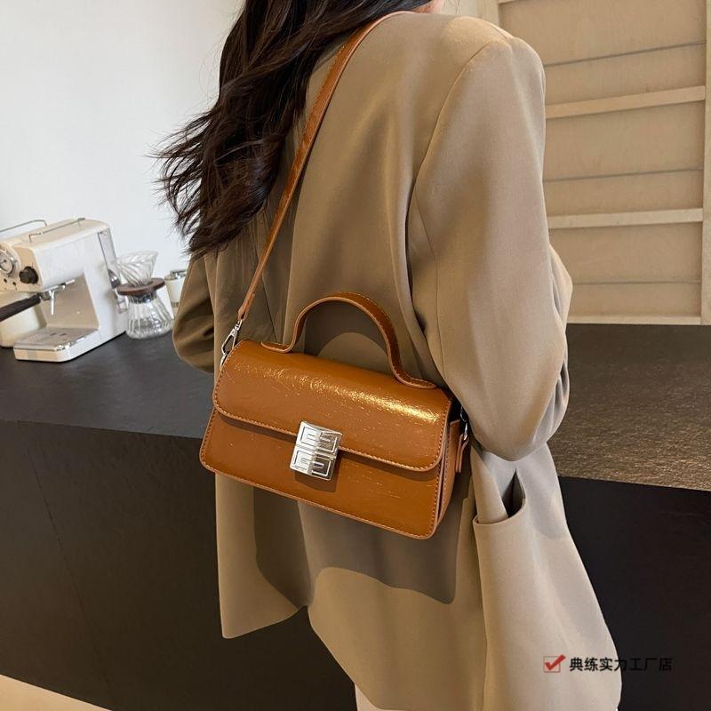 High Value Popular New Fashion Small Square Bag Niche Retro Simple Handbag Premium Shoulder Messenger Bag