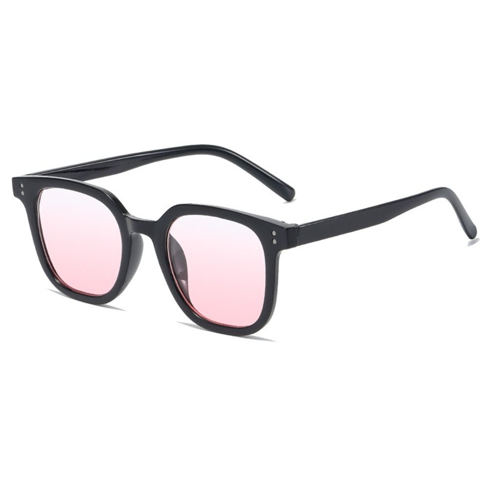 Vintage UV400 Square Sunglasses Beach Travel Streetwear Trendy Goggles Fashion Black Shades for Women & Men