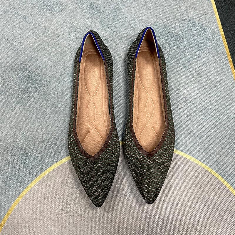 Classic Queen Women's Pointed Toe Fly-Knit Flats, Multicolor, Plus Size 41-43