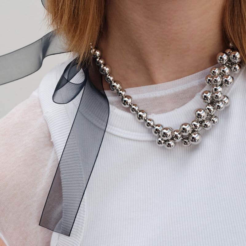 MONDAY EDITION Ball With Ribbon Necklace