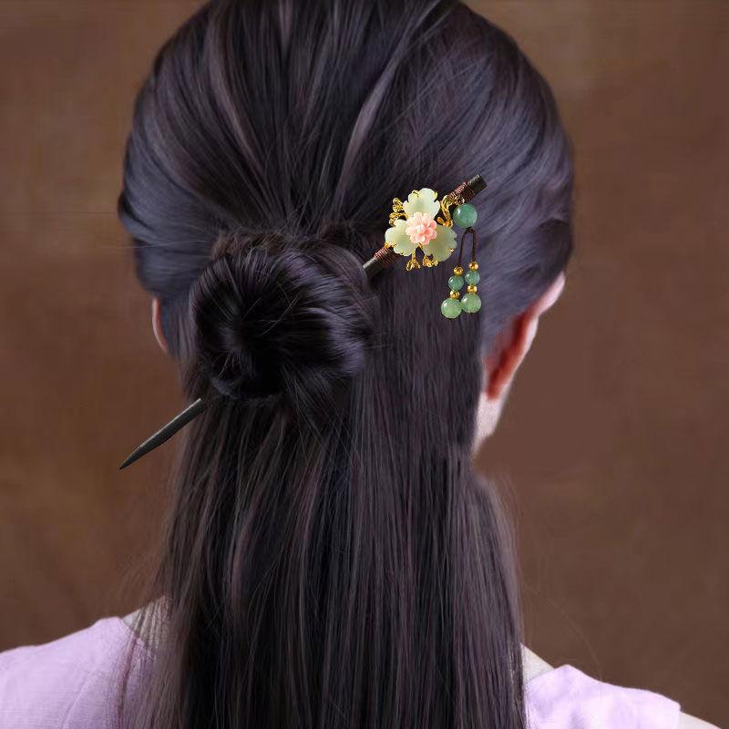 Vintage Handmade Luxury Flower Tassel Hairpins Hair Sticks Hair Wood Chinese Hair Stick Pins For Women Hair Ornaments headdress
