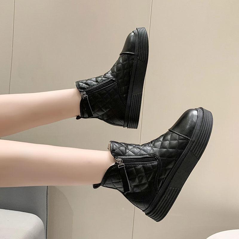 Schneestiefel Damen Winter 2025 neu weiches Leder wasserdicht und rutschfest flachsohlige Kurzstiefel große Baumwollschuhe gefütterte verdickte Martens