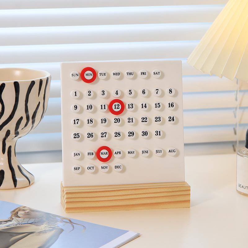 Nordic Wooden Ring Acrylic Calendar: Aesthetic Desktop Ornament and Decompression Decoration