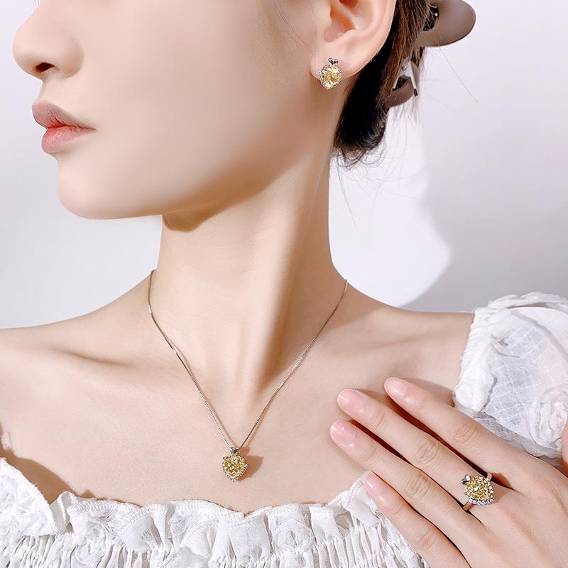 Jewelry Set Heart Shaped High Carbon Ice Flower Cutting Fashion Light Luxury Color Treasure Ring Earnail Necklace