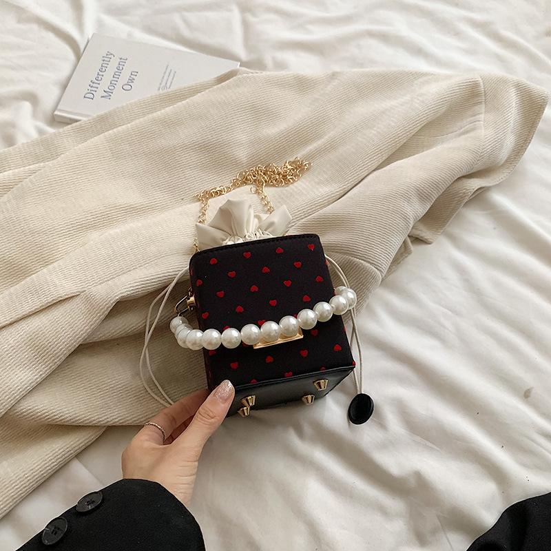 Hand carry pearl pump with bucket bag 2025 autumn new simple fashion high value chain shoulder messenger bag