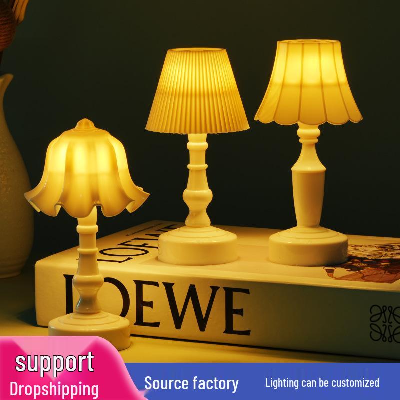 European Retro LED Night Lamp: Textured Small Desk or Bedside Decor with Palace Lantern Style