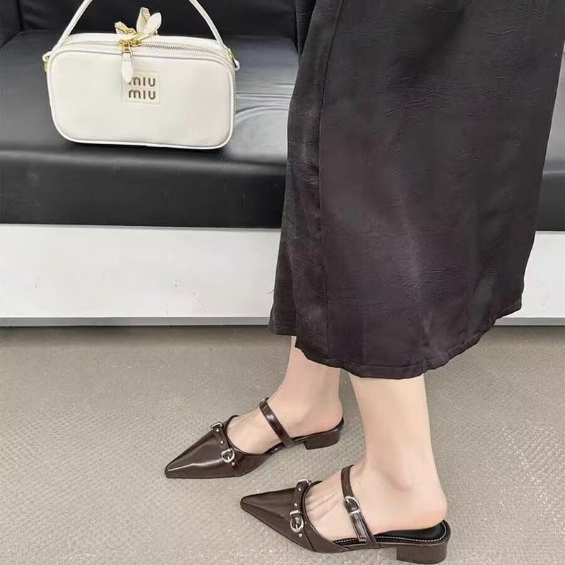 New Summer Elegant Pointed Toe Outside Beach Mid-heeled Slippers Fashionable Comfortable Casual Buckle Work Slippers for Women