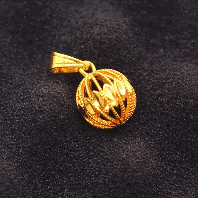 Halskette mit Wassertropfen- und Herzblumenanhänger aus vergoldetem Messing für Damen