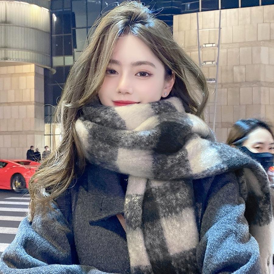 Maelard Women's Imitation Cashmere Plaid Scarf: Warm, Thick Dual-Use Shawl for Autumn and Winter.