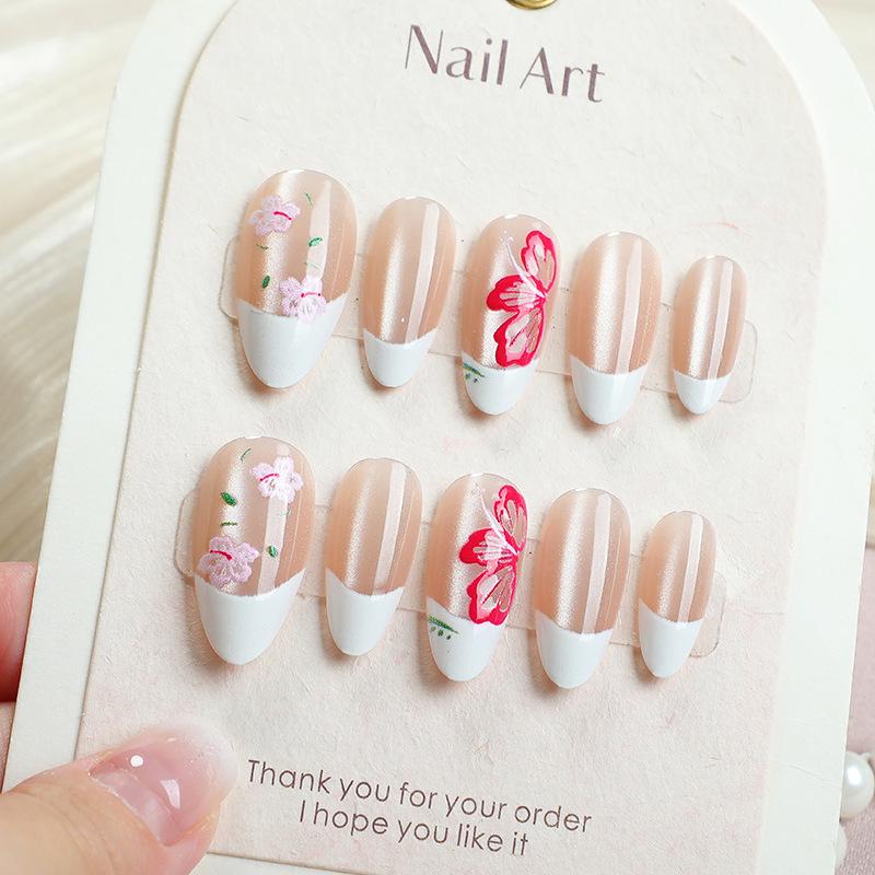 24-Piece Pure White Floral Rouge Cute Fresh Wearable Fake Nails