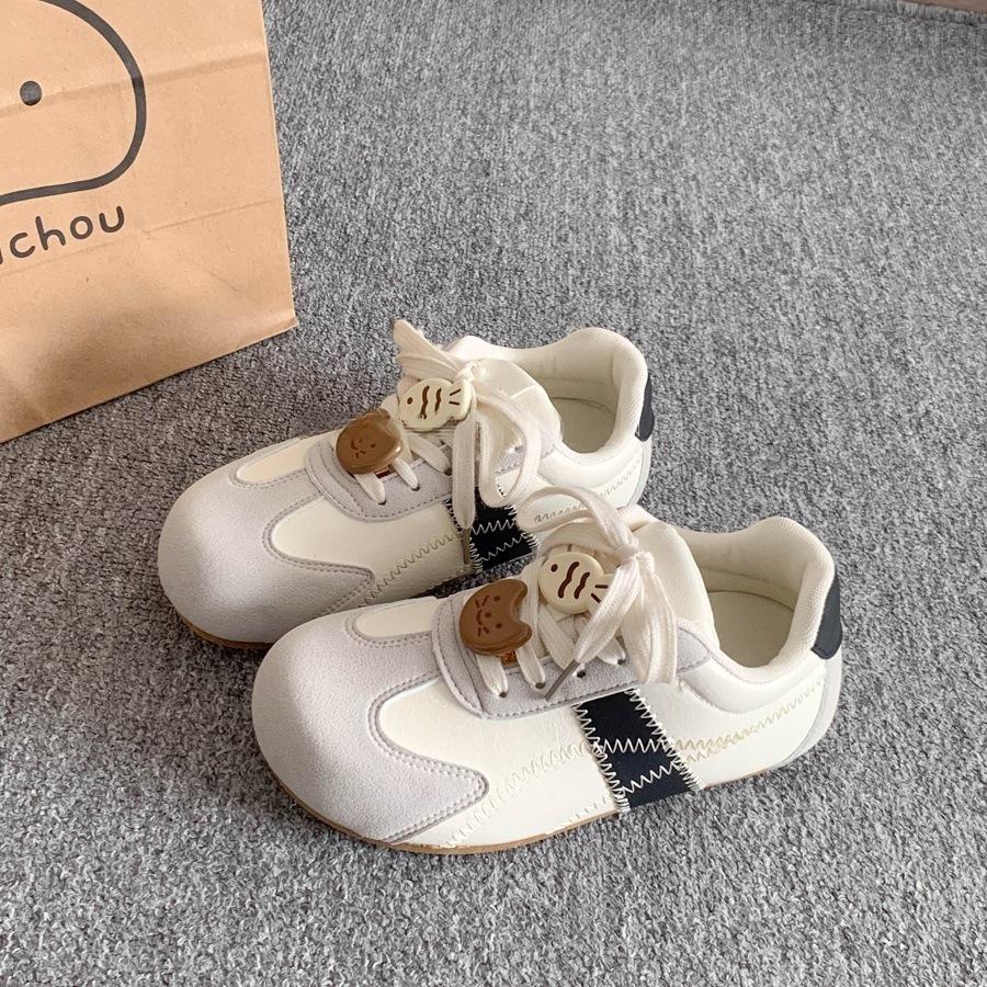 

Women s little white shoes new spring and summer flat-bottomed versatile shoes sports and leisure board shoes 35 бежевий