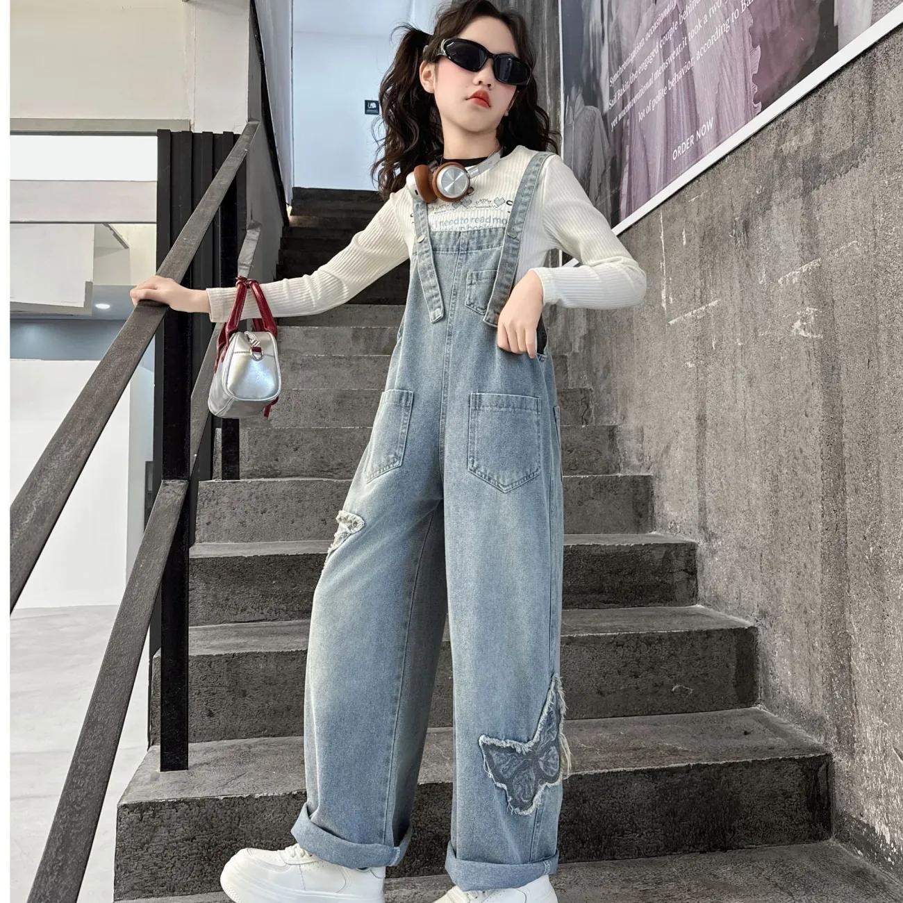 

Брюки для девочек Детская одежда на весну и осень Универсальные прямые нашивки с бабочками Широкие джинсовые комбинезоны 120 синий