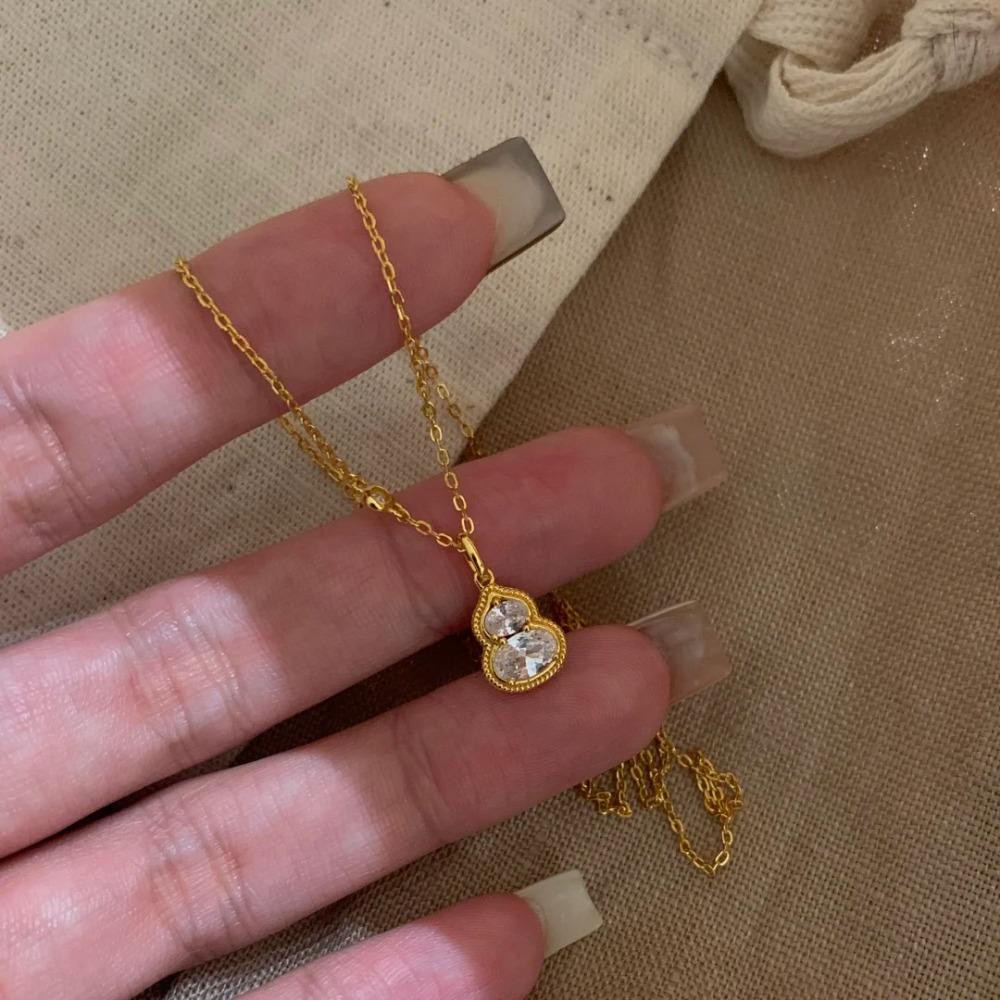 

Luxury White Diamond Gourd Necklace Women Fashion Chinese Style Collarbone Chain Pendant