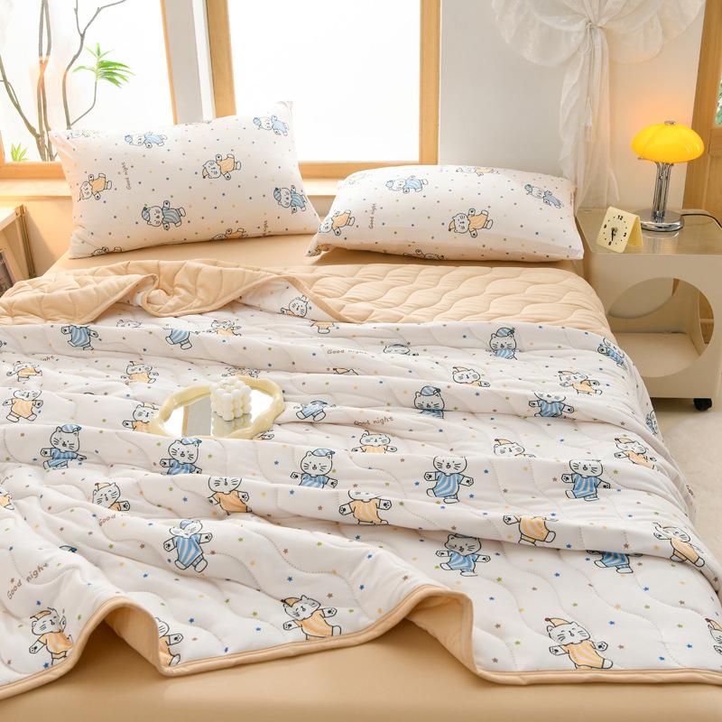 Spring Summer Thin Quilt 150X200Cm/180X200Cm Soft Lightweight Blanket Student Dormitory Cool Air Conditioning Quilt Washable