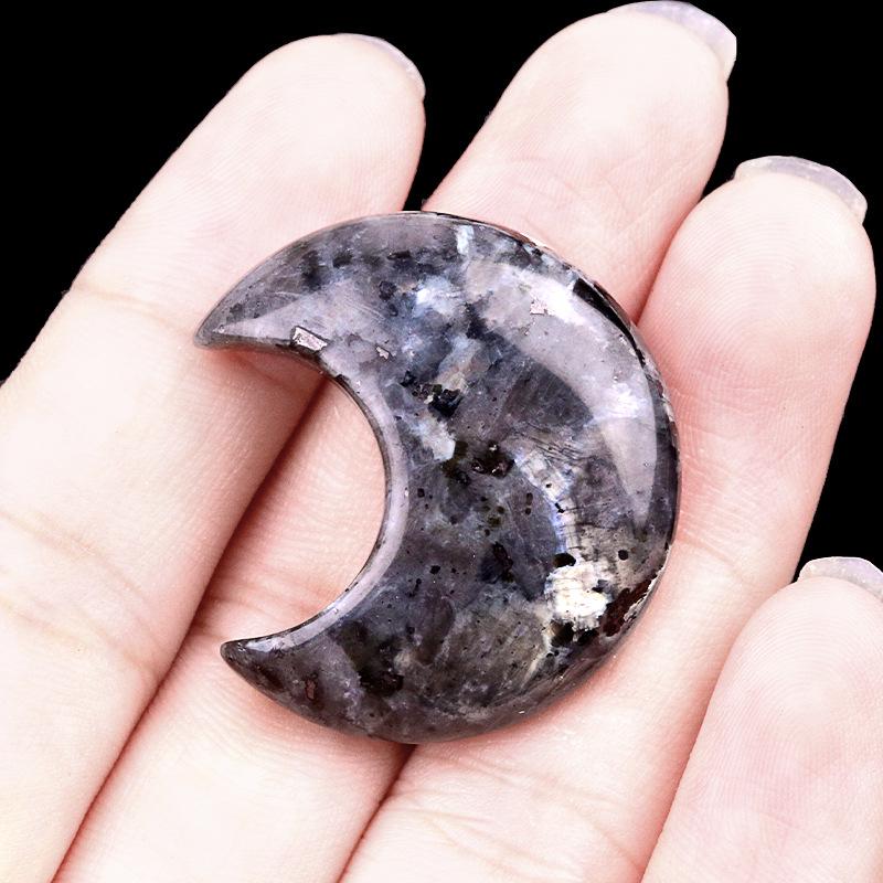 

30mm Natural Agate Crystal Crescent Moon Ornament - DIY Accessory
