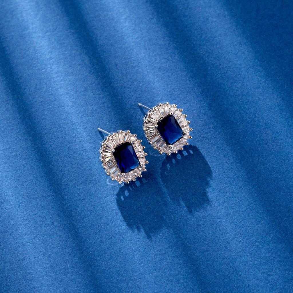 S925 Zircon Cube Stud Earrings: Luxurious, Trendy, Classic Ear Jewelry