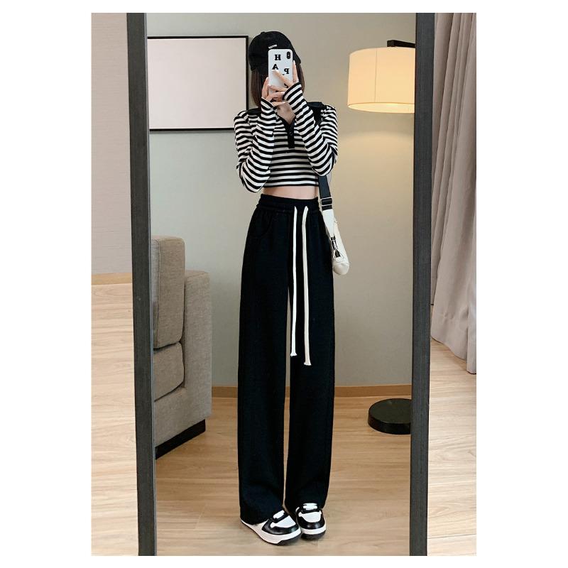 

Корейская версия женских спортивных штанов Весна и осень Новые с высокой посадкой Драпированные Свободные Прямые Повседневные Спортивные штаны Брюки-бананы с широкими штанинами 2XL чёрный