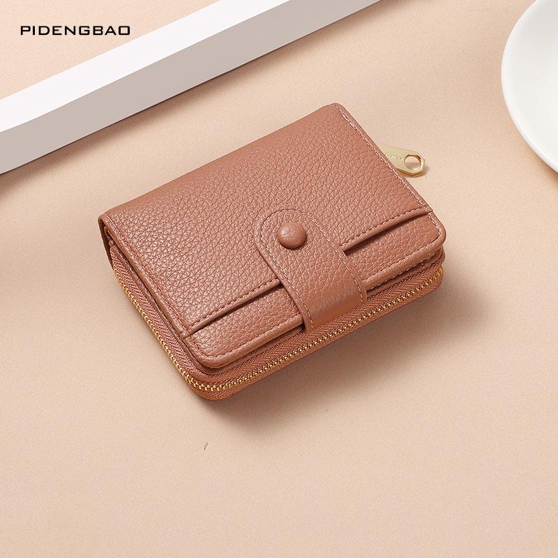 Japanese Kitten Women's Snap Closure Coin Pocket Wallet