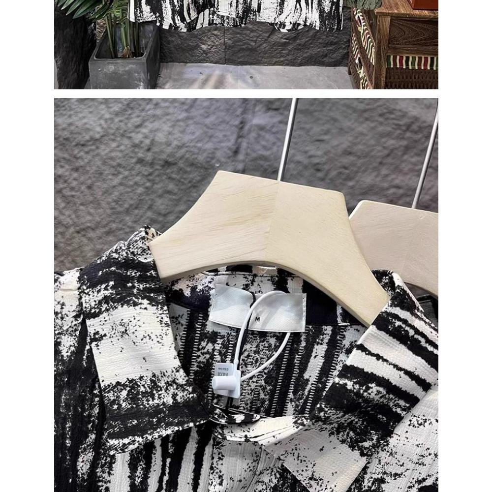 Niche Retro Ink Splash Design Short-sleeved Shirt Men