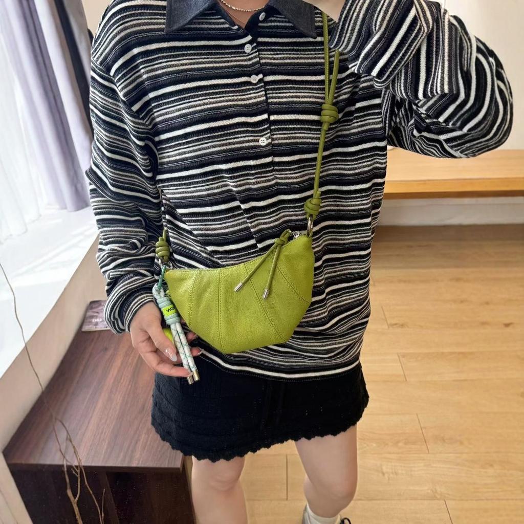 Wholesale fashion messenger bag women's 2025 new high-value Korean version splicing dumpling bag simple casual shoulder bag