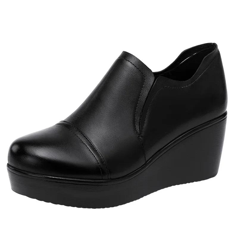 Small Size 32-43 Elegant Deep Mouth Soft Leather Shoes Women Platform 2025 Winter Med Heels Wedges Ankle Boots with Fur