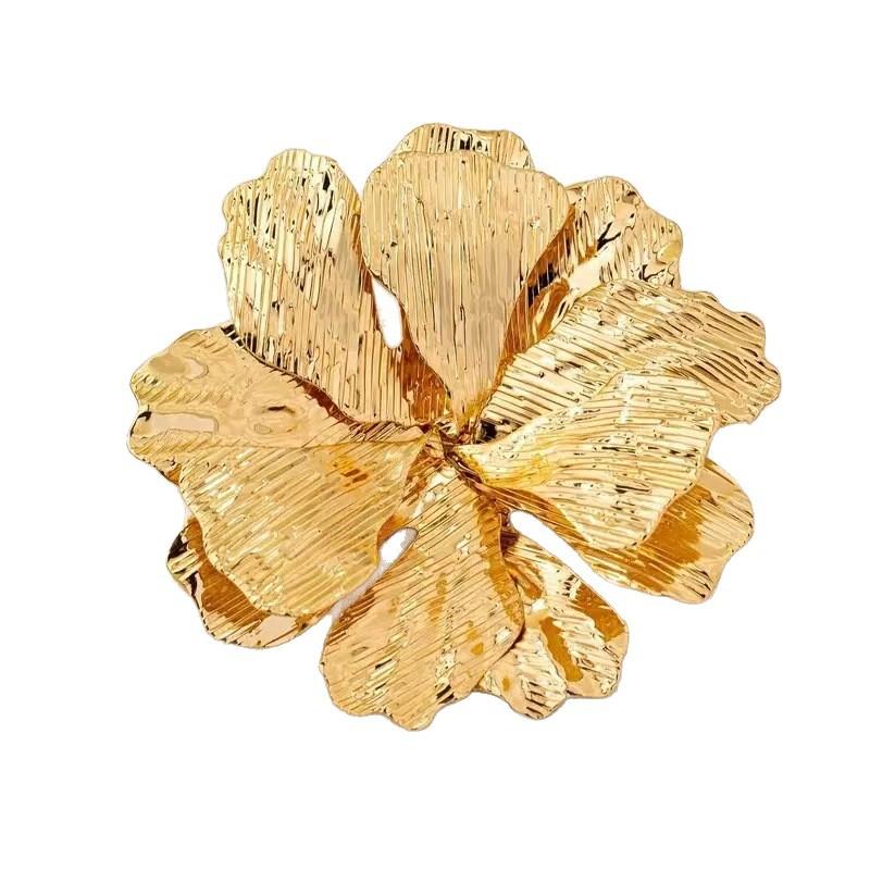 1 Stück Damen Großes Statement Elegantes Kragenzubehör Luxuriös Retro 3D Geschichtete Goldene Blume Brosche Für Party Hochzeit Täglich