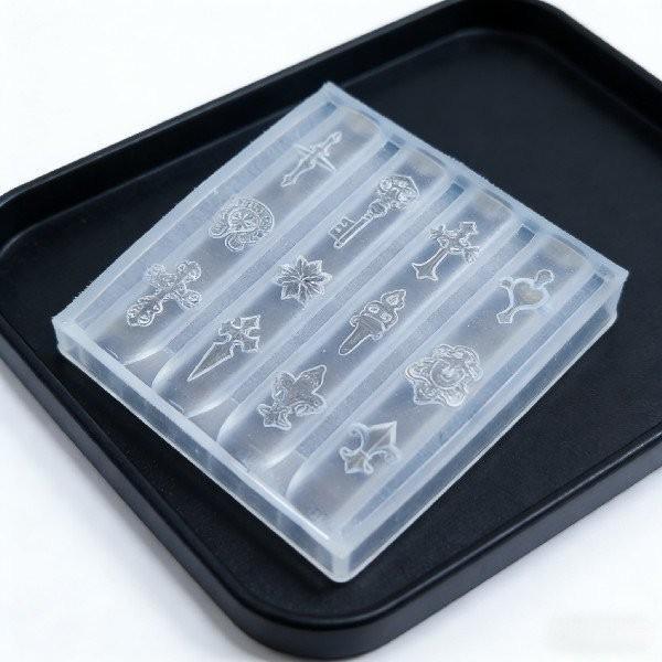 Jahr des Pferdes Regenbogen Pony Nagelkunst: Mini-Silikonform für Neujahr