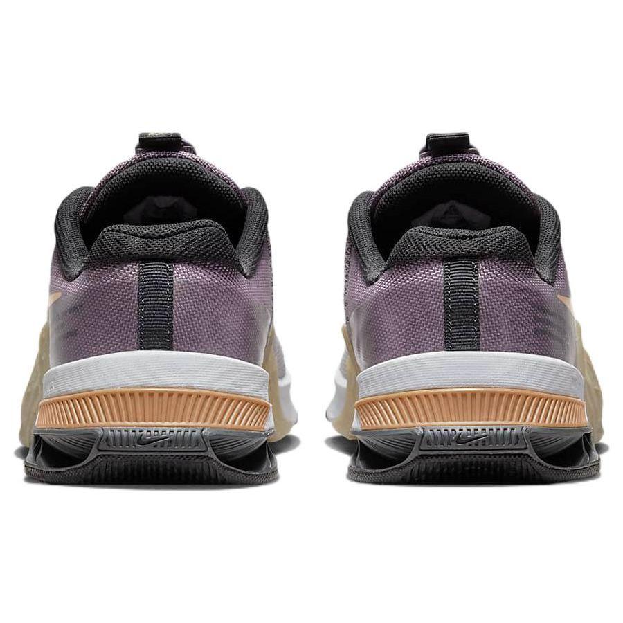 Nike Metcon 8 Premium Fialový kouř Metalická měď Dámské tenisky Tmavě kouřově šedá Čistě platinová DQ4681-500