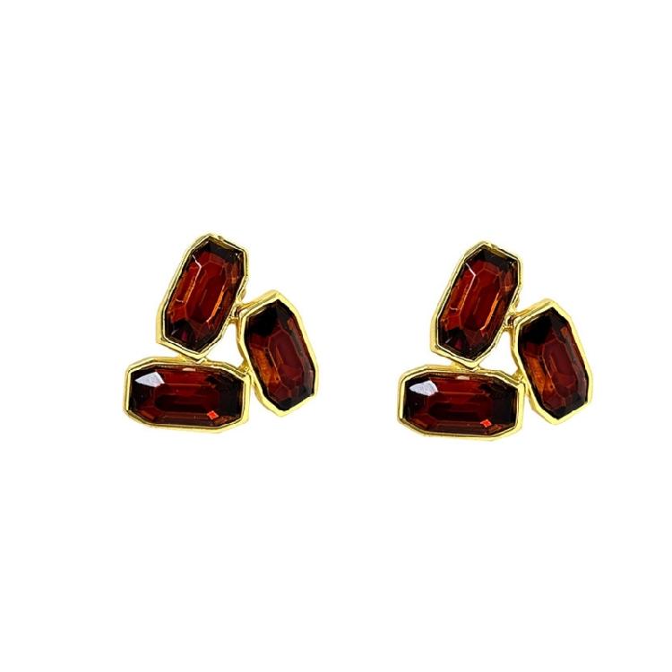 

Pair of Elegant Triangle Earrings with Red Rhinestones Accent Crafted in Sturdy Alloy Lightweight Build for Women Seeking Stylish Accessories Everyday 1