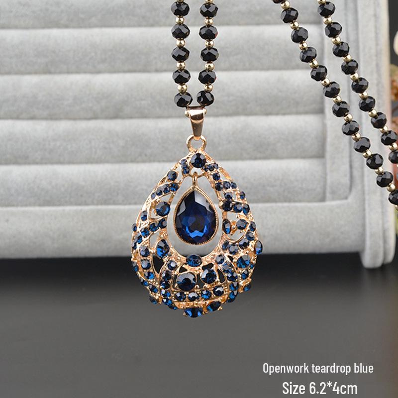 Elegant Women’s Crystal Flower Pendant Necklace - Versatile Autumn/Winter Sweater Chain Accessory