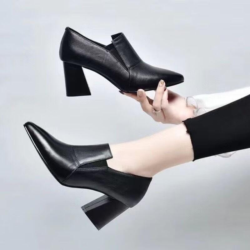 Fashion Spring and Autumn New Thick Heeled Women Shoes Fashion Black Pointed Toe Comfortable Shallow Mouth Slip on Pumps Single Shoes