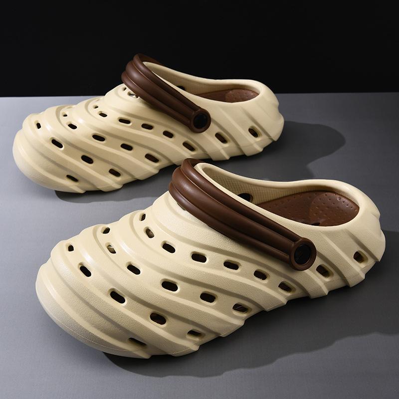 Summer Men's Hole Shoes Wear Deodorant and Non-slip Bag Head Slippers Soft-soled Beach Slippers