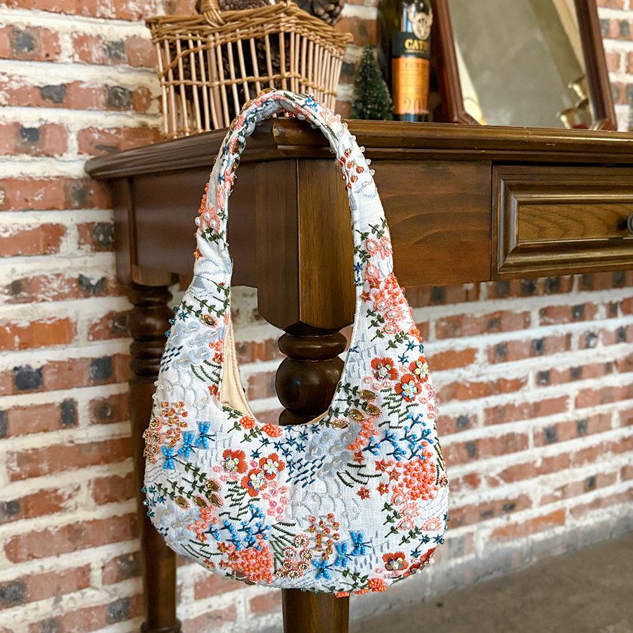 Women's Shoulder Bags Embroidered Flowers Handmade Fashionable Trendy Canvas Cross Bags Large Capacity Shopping Shoulder Bags