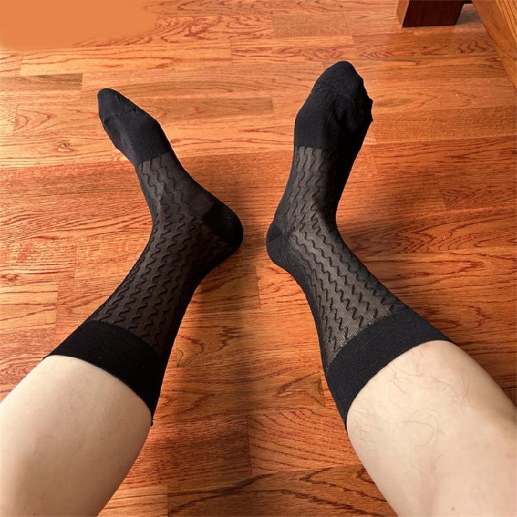 Herren Leichte Dünne Transparente Nylon Netzstrümpfe Modisches Wellenförmiges Gestreiftes Muster Formelle Socken für den Modernen Gentleman Geschenk