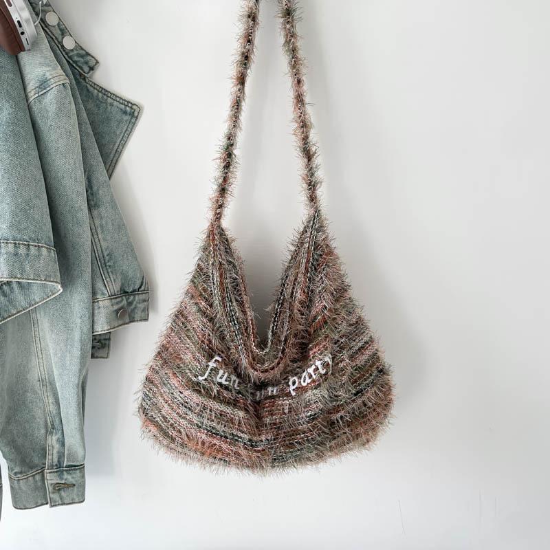 Autumn New Scribbled Plush High-value Lazy Shoulder Bag Retro Letter Embroidered Commuter Fringed Bag