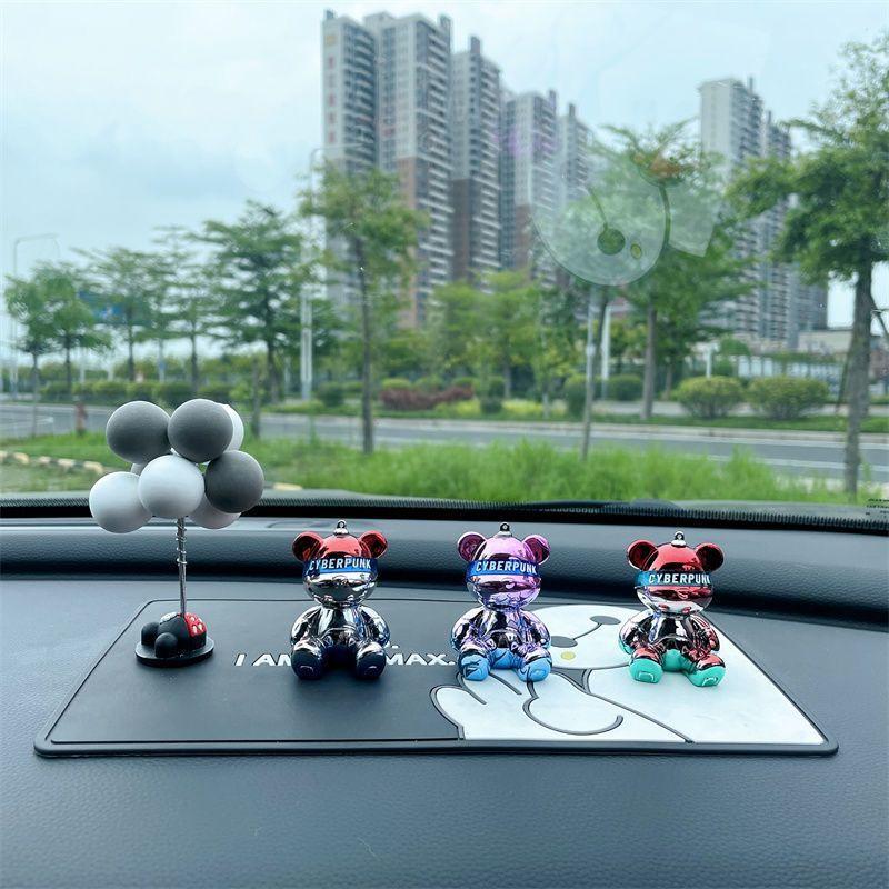 Bear Car Ornament, Aromatherapy, Odor Removal, Long-lasting Fragrance In The Car, Light Fragrance Decoration, Solar Car Helicopter