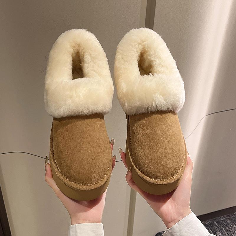 One-foot thick-soled snow boots for women's 2025 winter new piled and thickened fur integrated heightening Northeast cotton shoes